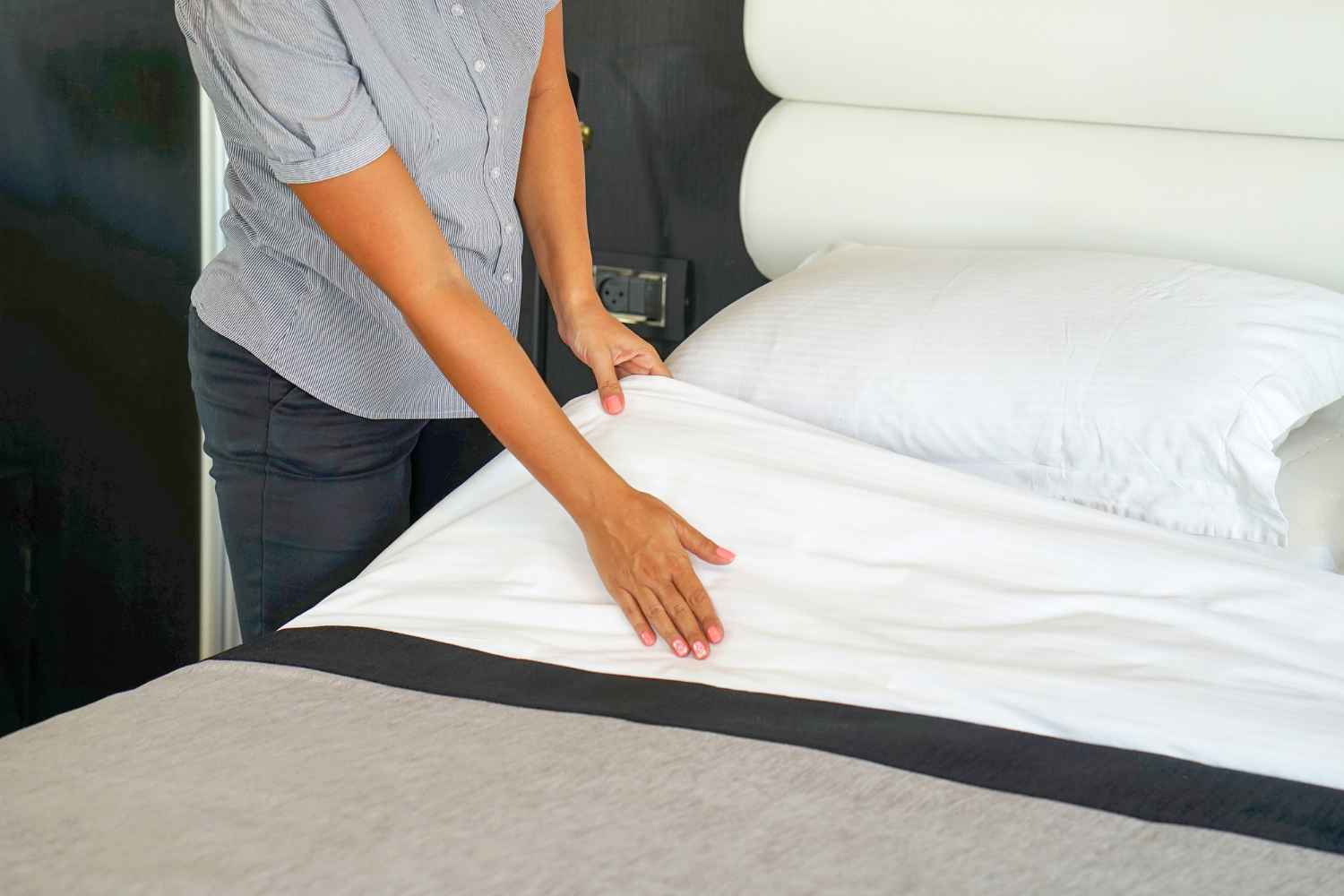 How to Clean Urine Out of a Mattress