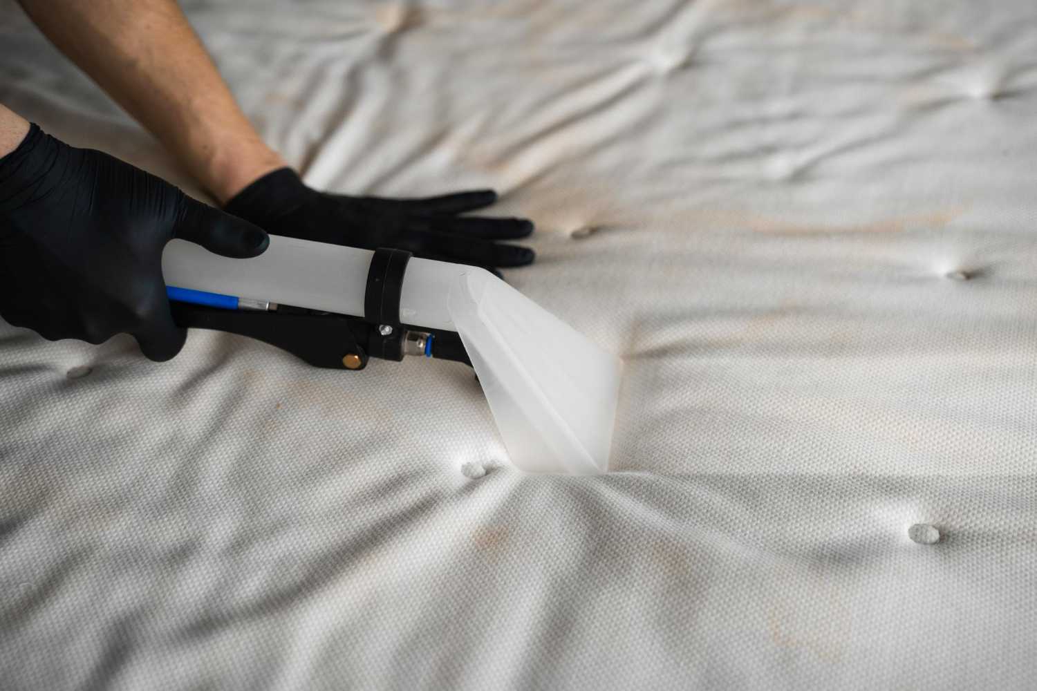 Clean Yellow Stains from Mattress